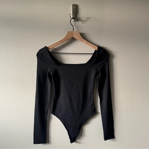 BABATON by Aritzia Long Sleeve Bodysuit - Picture 1 of 13